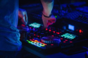 Five Reasons to Get a DJ Amplifier