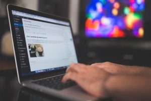Man writes a blog on WordPress